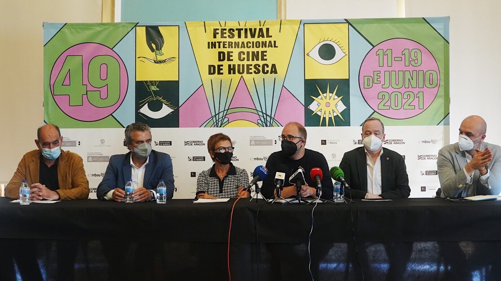Instituciones asistentes a la presentación del 49 Festival Internacional de Cine de Huesca (Foto-Ana Escario)