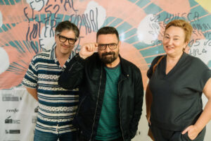 Equipo de '¿Quién quiere casarse con un astronauta?'.